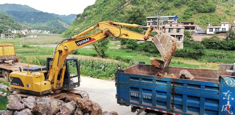 guangxi yuchai excavator